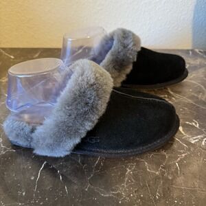 Ugg Scuffette ll Slippers Black Size 7 Brand New!